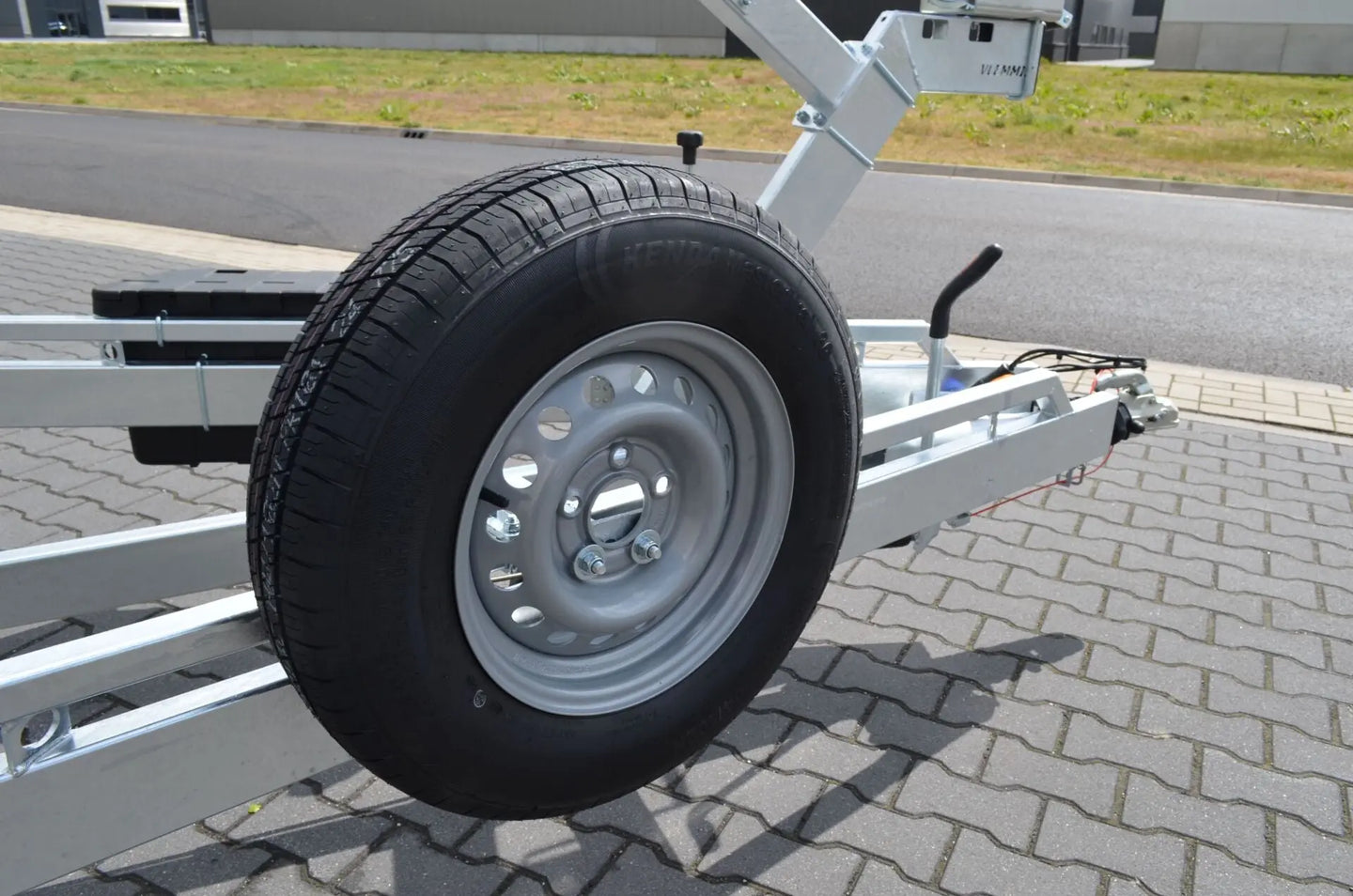 ERSATZRAD 14 Zoll mit Halterung BT EU-Trailer