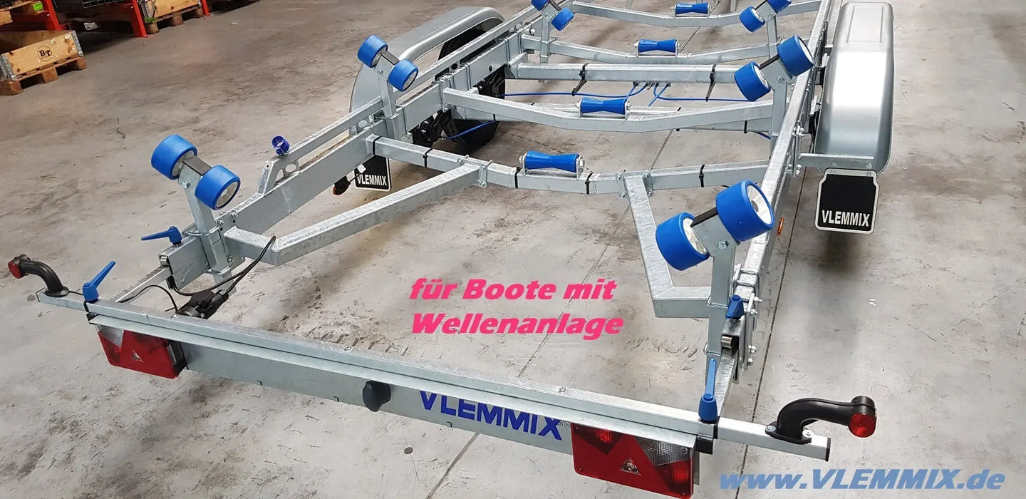 V-AUSSCHNITT f. Boote m. Wellenanlage ET EU-Trailer