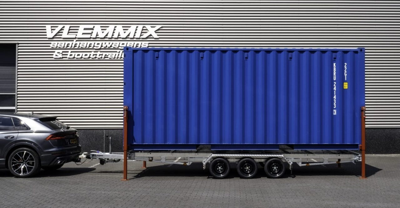 CONTAINER TRANSPORTER