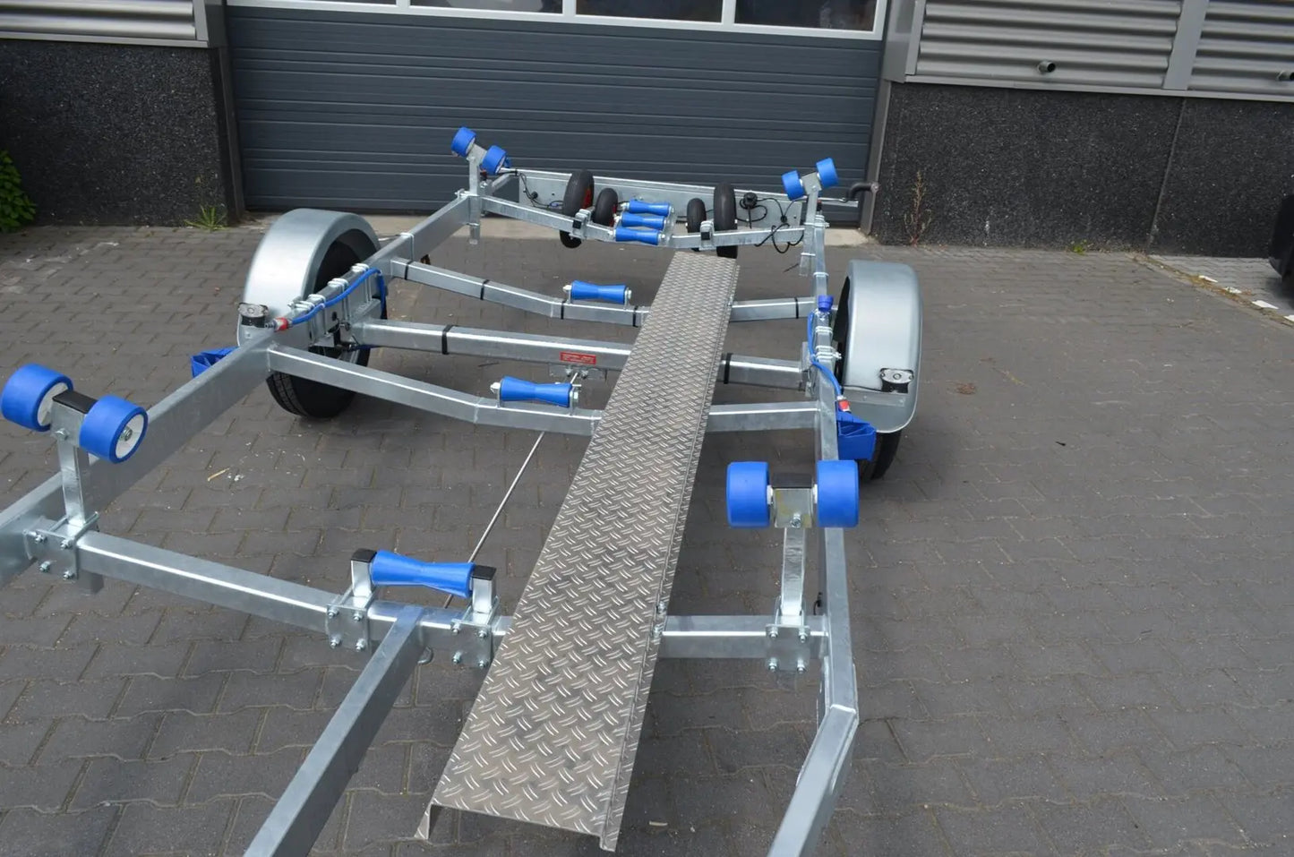 GANGWAY Laufbrett ALU BT EU-Trailer