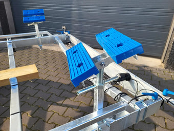 compare product KURBELSTÜTZEN m. Spindel + Doppelauflagen 2 Stck. BT